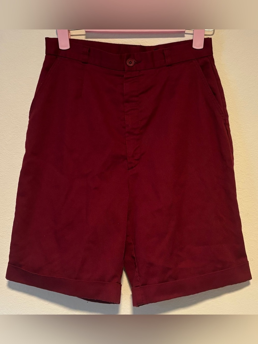 High-Waist Women's Burgundy Shorts with Turned Hem
